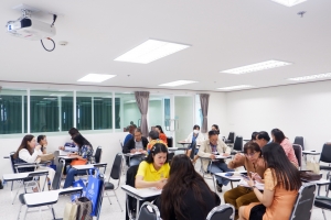 ศูนย์ภาษา จัดโครงการพัฒนาหลักสูตรภาษาอังกฤษเพื่อการสื่อสาร สำหรับบุคคลทั่วไป
