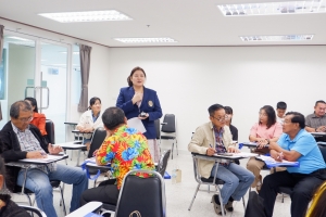 ศูนย์ภาษา จัดโครงการพัฒนาหลักสูตรภาษาอังกฤษเพื่อการสื่อสาร สำหรับบุคคลทั่วไป