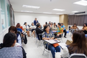 ศูนย์ภาษา จัดโครงการพัฒนาหลักสูตรภาษาอังกฤษเพื่อการสื่อสาร สำหรับบุคคลทั่วไป