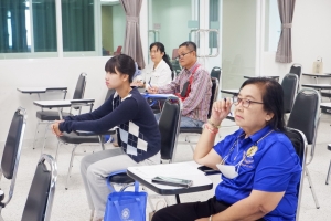 ศูนย์ภาษา จัดโครงการพัฒนาหลักสูตรภาษาอังกฤษเพื่อการสื่อสาร สำหรับบุคคลทั่วไป