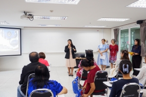 ศูนย์ภาษา จัดโครงการพัฒนาหลักสูตรภาษาอังกฤษเพื่อการสื่อสาร สำหรับบุคคลทั่วไป