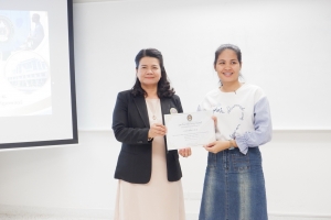 ศูนย์ภาษา จัดโครงการพัฒนาหลักสูตรภาษาอังกฤษเพื่อการสื่อสาร สำหรับบุคคลทั่วไป