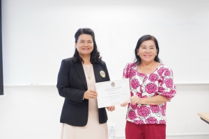 ศูนย์ภาษา จัดโครงการพัฒนาหลักสูตรภาษาอังกฤษเพื่อการสื่อสาร สำหรับบุคคลทั่วไป