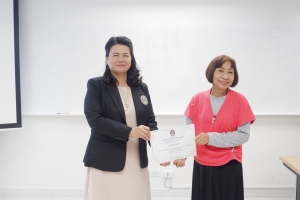 ศูนย์ภาษา จัดโครงการพัฒนาหลักสูตรภาษาอังกฤษเพื่อการสื่อสาร สำหรับบุคคลทั่วไป