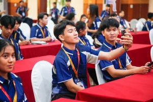 มรภ.เทพสตรี นำผู้นำนักศึกษาร่วมการประชุมสัมมนาผู้นำนักศึกษา มรภ.กลุ่มภาคกลาง  ครั้งที่ 6