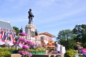 มรภ.เทพสตรี ร่วมพิธีถวายพวงมาลาสักการะเนื่องในวันปิยมหาราช