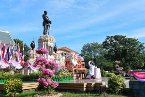มรภ.เทพสตรี ร่วมพิธีถวายพวงมาลาสักการะเนื่องในวันปิยมหาราช