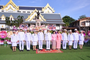 มรภ.เทพสตรี ร่วมพิธีถวายพวงมาลาสักการะเนื่องในวันปิยมหาราช