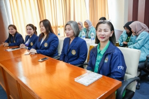 มรภ.กำแพงเพชร และ มรภ.สกลนคร ศึกษาดูงานศูนย์ภาษา และกองพัฒนานักศึกษา สนอ. มรภ.เทพสตรี
