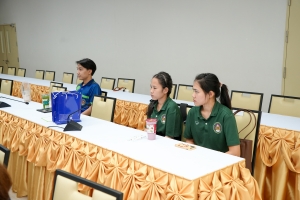 มรภ.กำแพงเพชร และ มรภ.สกลนคร ศึกษาดูงานศูนย์ภาษา และกองพัฒนานักศึกษา สนอ. มรภ.เทพสตรี