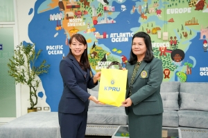 มรภ.กำแพงเพชร และ มรภ.สกลนคร ศึกษาดูงานศูนย์ภาษา และกองพัฒนานักศึกษา สนอ. มรภ.เทพสตรี