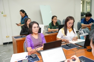 สบท. จัดประชุมชี้แจงวิธีการกรอกข้อมูลสำหรับผู้บริหารและวิธีการอนุมัติการประเมินการปฏิบัติราชการฯ