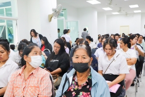 กองพัฒนานักศึกษาจัดประชุมชี้แจงรายละเอียดการสะสมชั่วโมงกิจกรรม และการลงนามในแบบยืนยันการกู้ยืมเงิน กยศ.