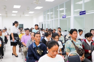 กองพัฒนานักศึกษาจัดประชุมชี้แจงรายละเอียดการสะสมชั่วโมงกิจกรรม และการลงนามในแบบยืนยันการกู้ยืมเงิน กยศ.