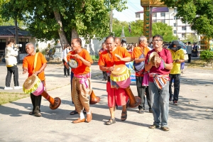 มรภ.เทพสตรี ร่วมโครงการสืบสานประเพณีลอยกระทง บุญผ้าป่าข้าวเม่าทอด ของเทศบาลตำบลป่าตาล
