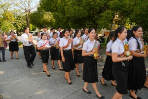 มรภ.เทพสตรี ร่วมโครงการสืบสานประเพณีลอยกระทง บุญผ้าป่าข้าวเม่าทอด ของเทศบาลตำบลป่าตาล