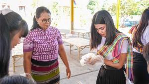 มรภ.เทพสตรี ร่วมโครงการสืบสานประเพณีลอยกระทง บุญผ้าป่าข้าวเม่าทอด ของเทศบาลตำบลป่าตาล