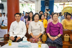 มรภ.เทพสตรี ร่วมโครงการสืบสานประเพณีลอยกระทง บุญผ้าป่าข้าวเม่าทอด ของเทศบาลตำบลป่าตาล