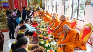 มรภ.เทพสตรี ร่วมโครงการสืบสานประเพณีลอยกระทง บุญผ้าป่าข้าวเม่าทอด ของเทศบาลตำบลป่าตาล