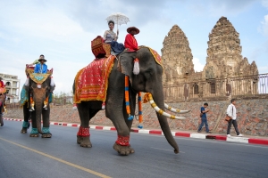 มรภ.เทพสตรี ร่วมงานลอยกระทงย้อนยุค ประจำปี พ.ศ. 2567