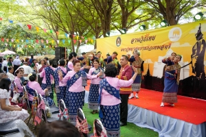 สำนักศิลปะและวัฒนธรรมจัดงานลานวัฒนธรรม 3 บุรี (จ.ลพบุรี)