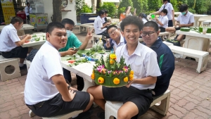 รร.สาธิต มรภ.เทพสตรี จัดงานสืบสานประเพณีลอยกระทง