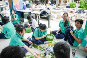 รร.สาธิต มรภ.เทพสตรี จัดงานสืบสานประเพณีลอยกระทง