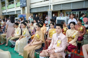 รร.สาธิต มรภ.เทพสตรี จัดงานสืบสานประเพณีลอยกระทง