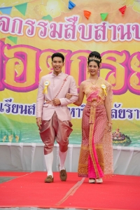 รร.สาธิต มรภ.เทพสตรี จัดงานสืบสานประเพณีลอยกระทง
